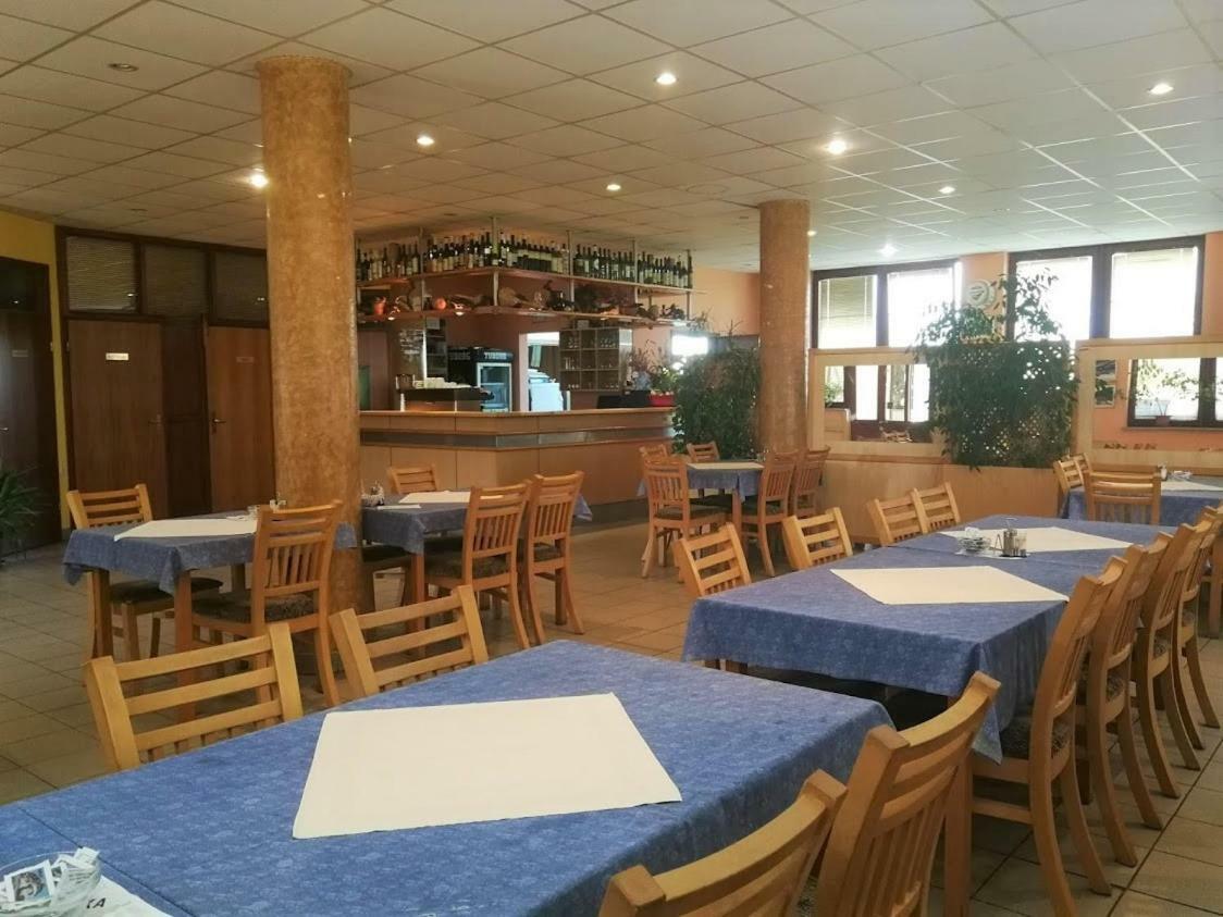 فندق Kavana I Sobe Monika Grabrovnik المظهر الخارجي الصورة